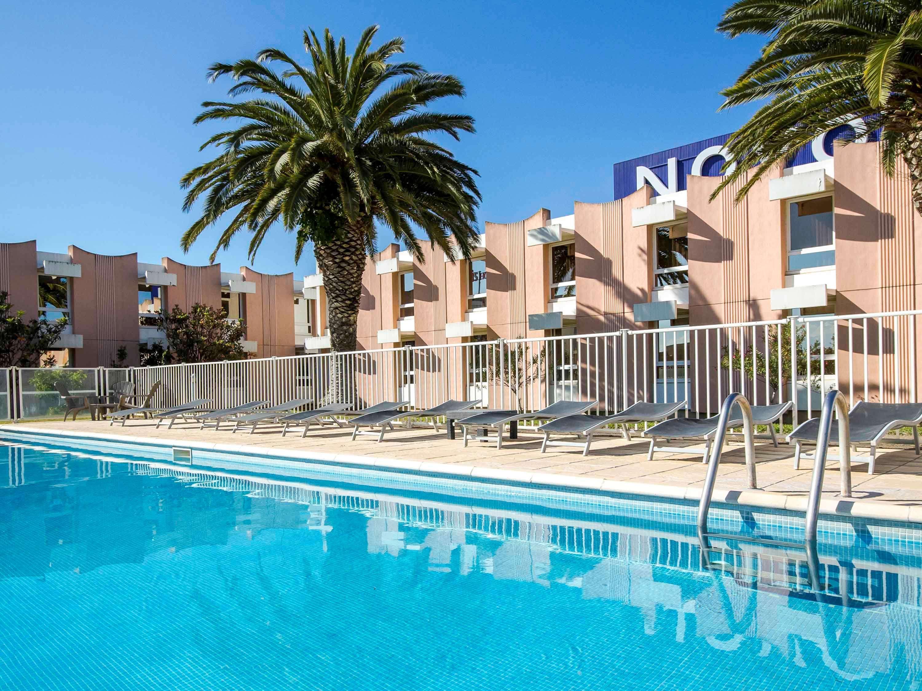 Novotel Perpignan Nord Ривзалт Екстериор снимка